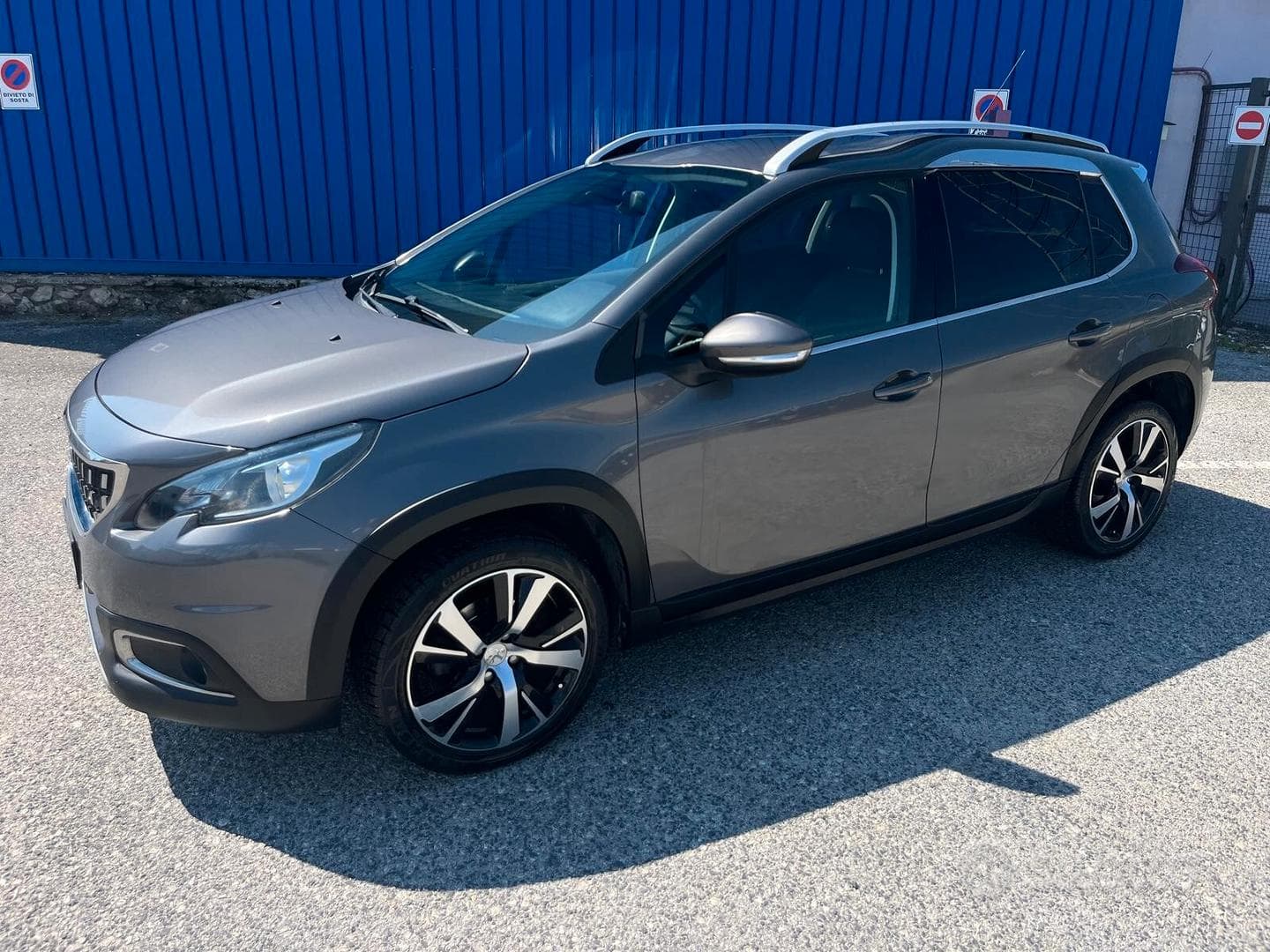 Peugeot 2008 BlueHDi 100 GT Line - foto 1